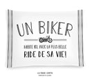 Coussin Un biker habite ici, avec le plus belle ride de sa vie!“