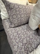 Courtepointe lavande avec des petites fleurs Maggie par Brunelli (👉livraison printemps 2026)