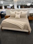 Ensemble sur mesure ( livraison septembre - 1 coussin octobre )