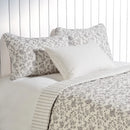 Courtepointe  à motif floral Campagne de Brunelli ( livraison printemps 2026)