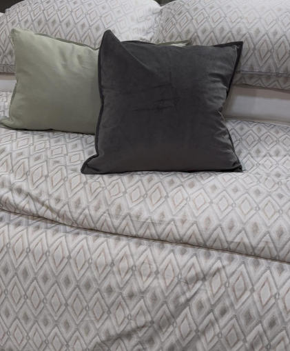 Housse de couette Facet ( livraison novembre 2025 )