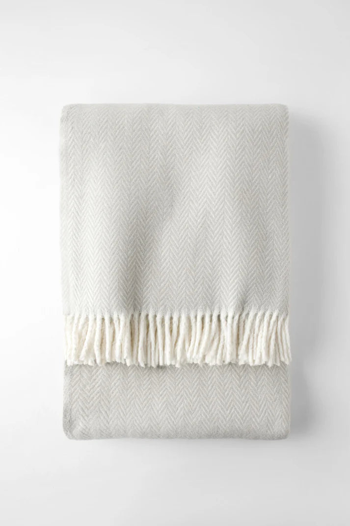 Jeté Skyline gris pâle