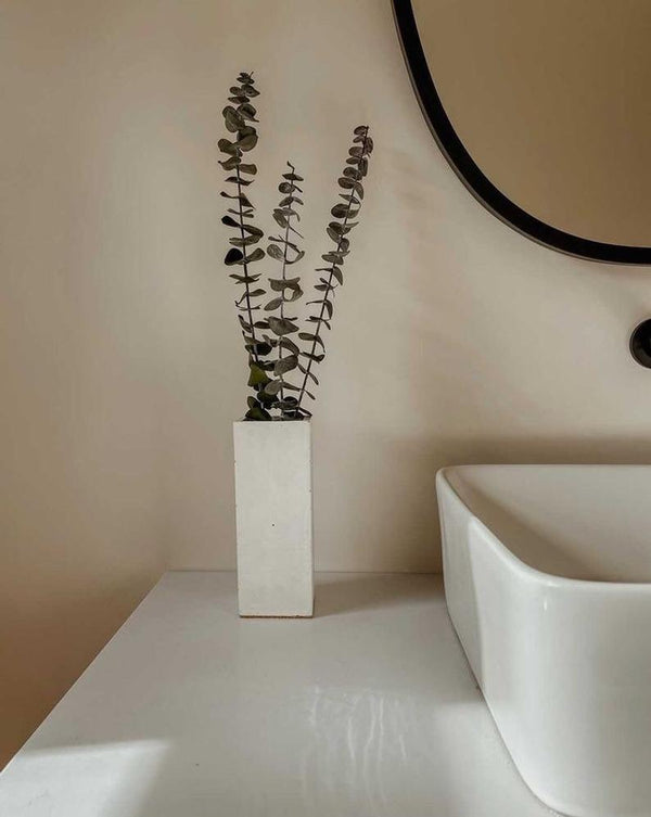 Vase minimaliste en béton